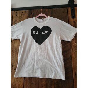 Play Tshirt comme des Garcons black heart